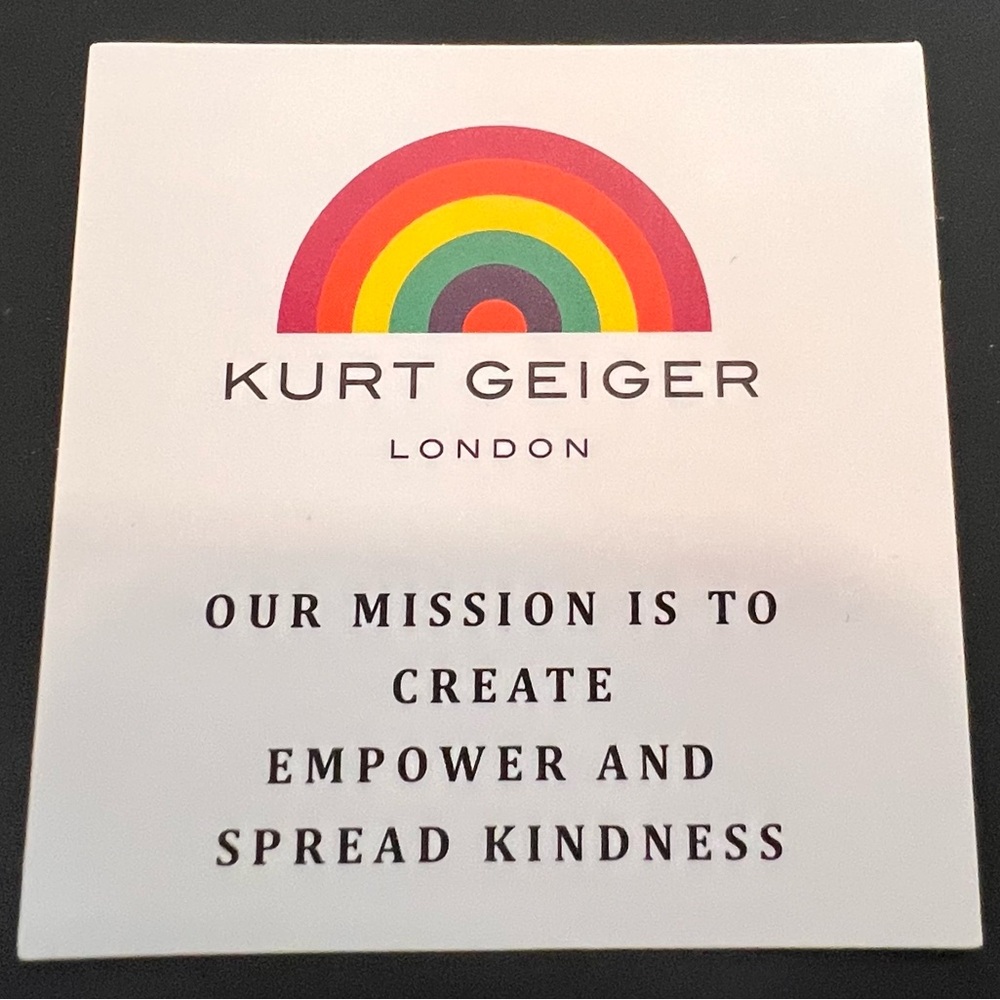 Kurt Geiger London NWT gorgeous Micro Eagle Crystal Linear Drop Earrings - Picture 9 of 10